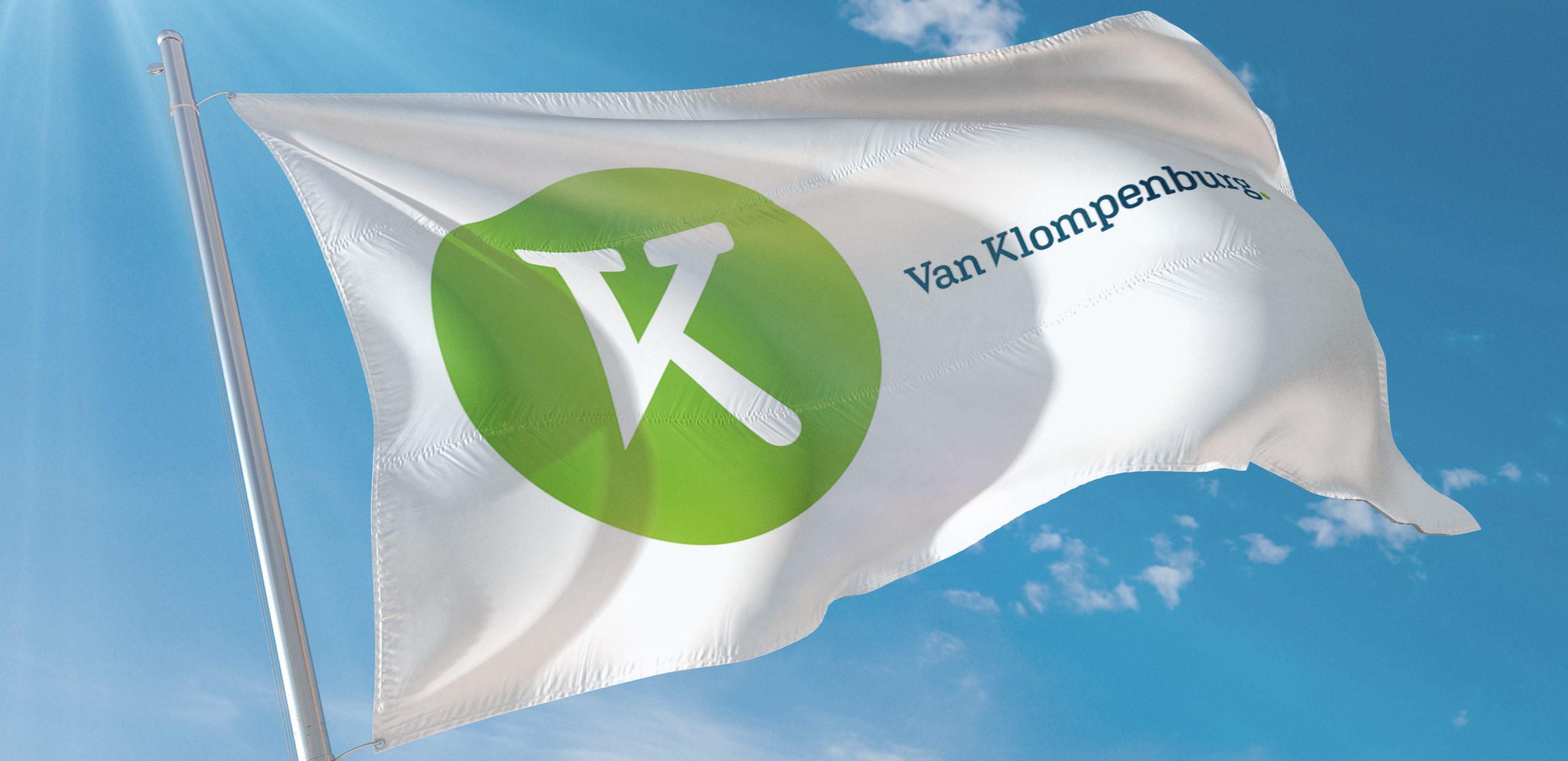 Bandera ondeante con el logo de Van Klompenburg