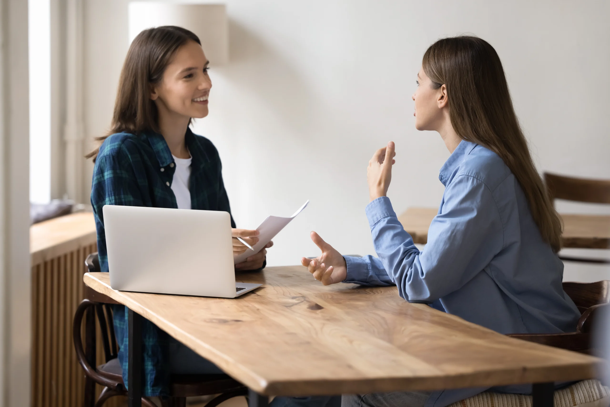 Exempt or not exempt from VAT? About invoices without and with VAT